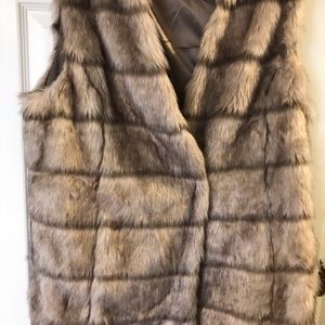 Tahari faux fur vest